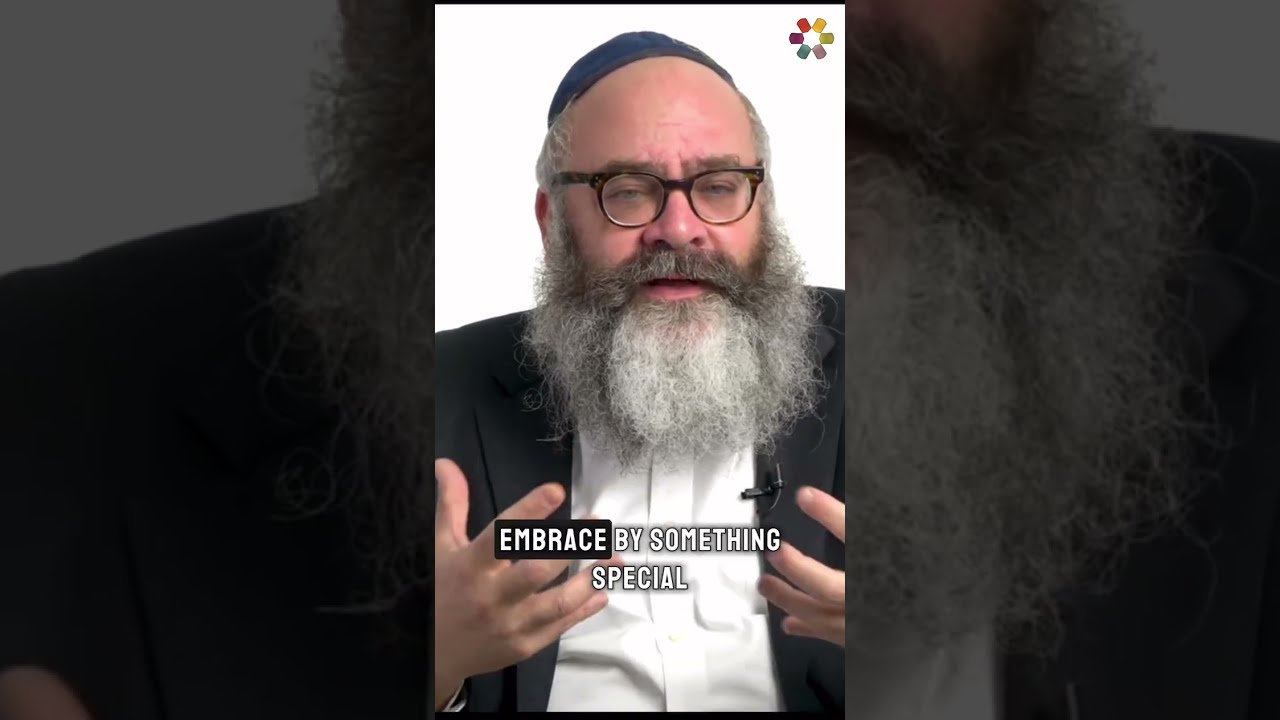 What exactly are angels? 👼Rabbi Moshe Krasnianski addresses the topic! #torahinsights  #angel