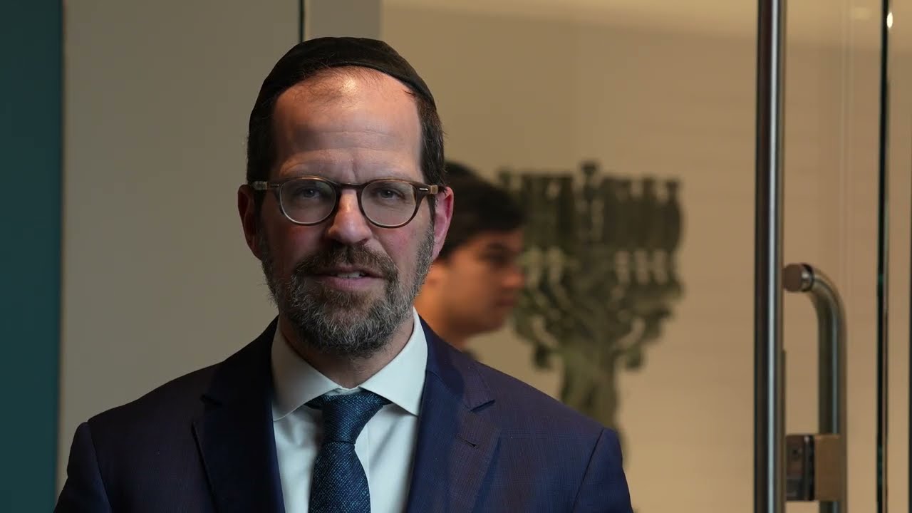 The Miracle of Fire - Rav Aryeh Lebowitz