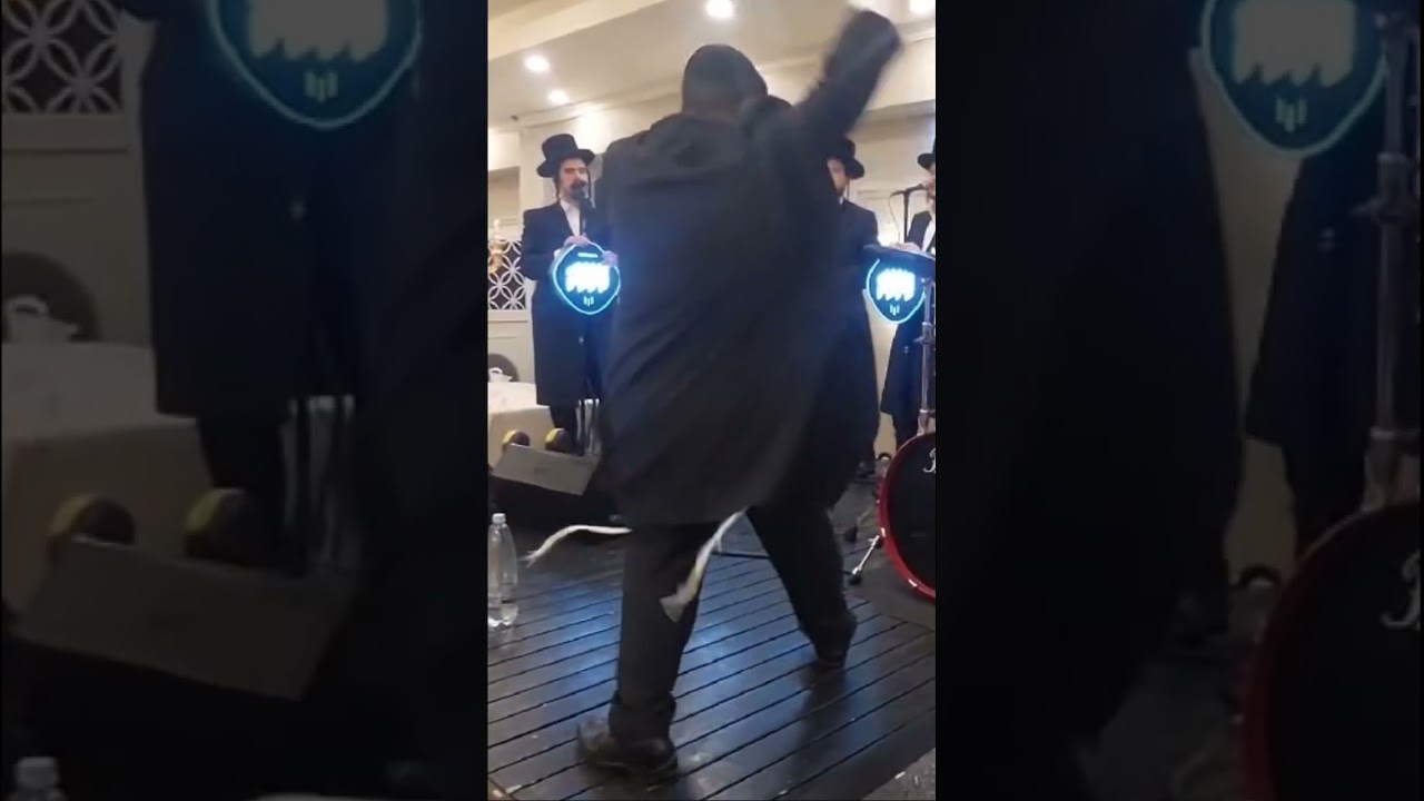 הזמר שלוימי  מאיר בהרקדה בטונים מטורפים בחתונה  ירושלמית עם המתופף יוסי מזרחי ומקהלת נגינה