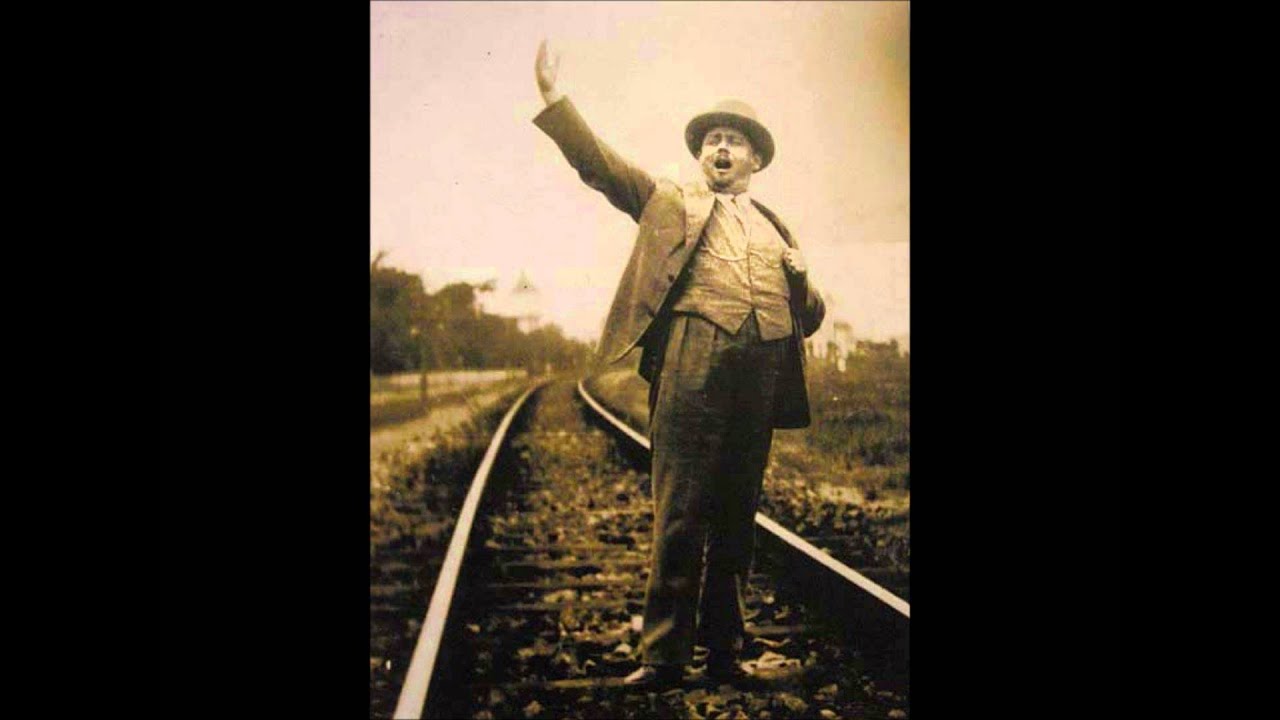 Cantor Moshe Koussevitzky - Live Chanukah Brachos