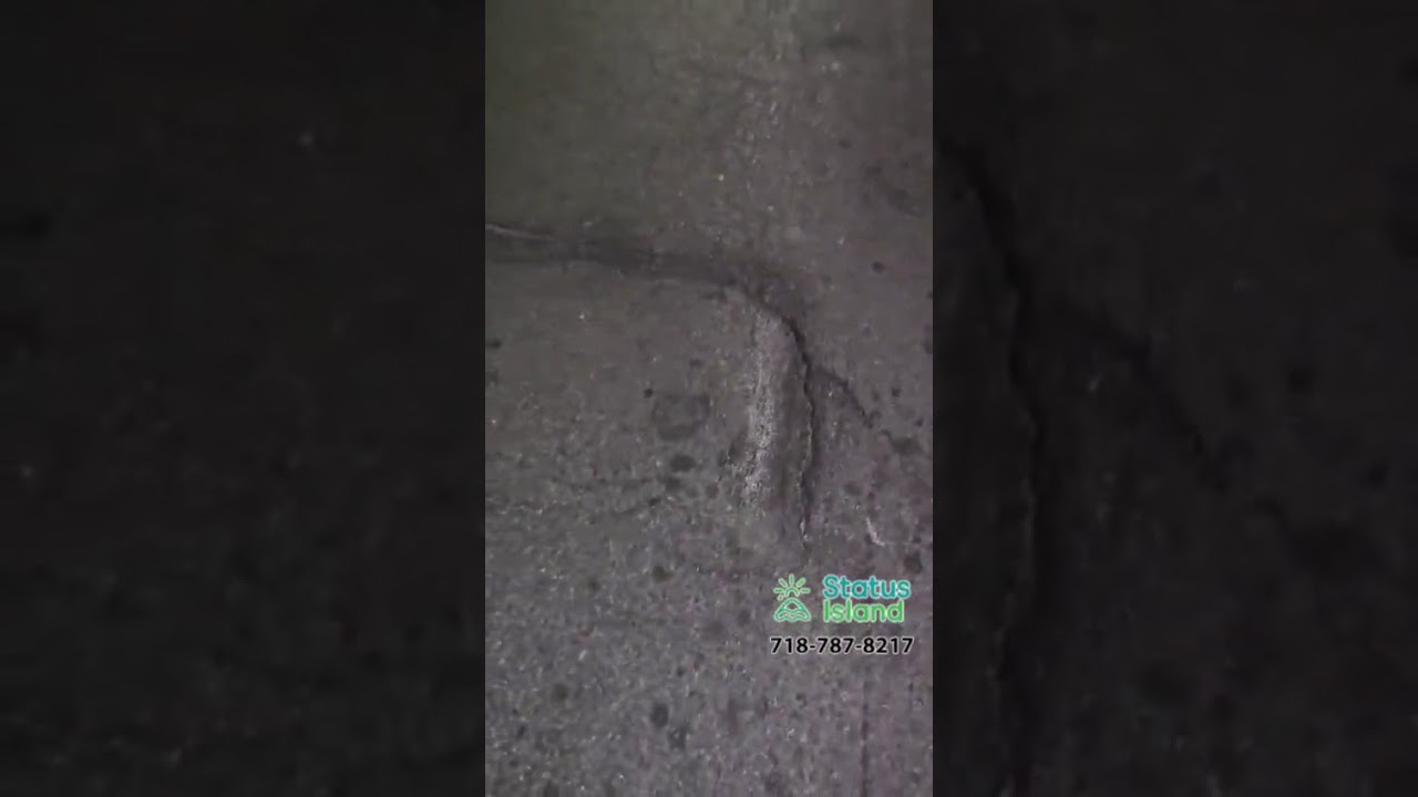 Developing sinkhole? 12 & 60 #nyc #automobile