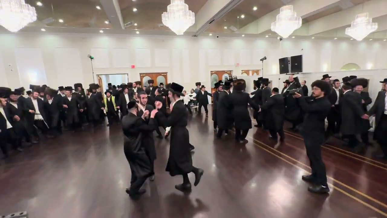 Burich Rokeach Wedding | Singer Kalmy Schwartz | 🎹 Shia Leitner on the Keys