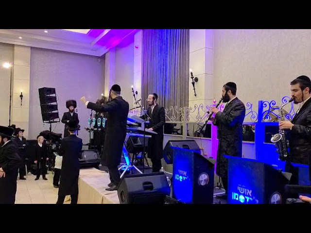 חיים פולק 🎤 מקהלת קאפלה 🎤 אושי לנדסמן 🎹 מוישי יענקוביץ 🎷 בלטי 🎷 שרולי קלצקין 🎸 חתונה 🔥🔥🔥🔥