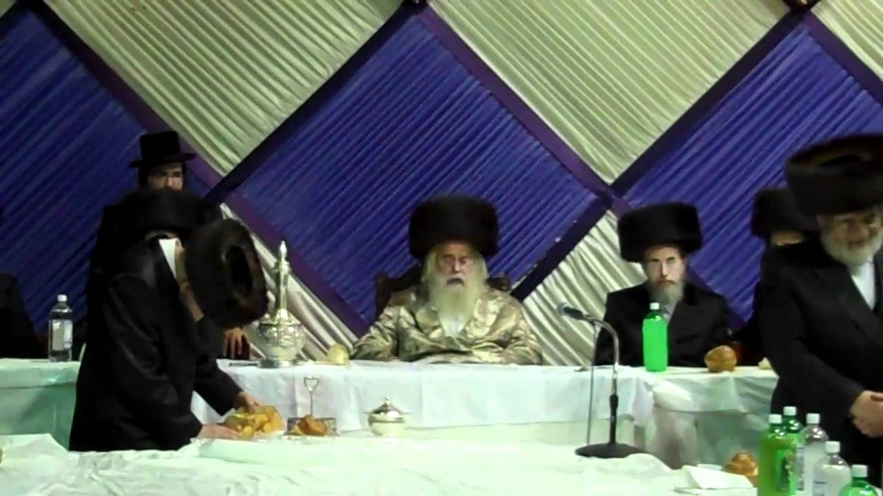 Simchas Beis Hashoeva in Munkatch 1