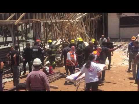 Construction site collapse in Ganei Tikvah 1