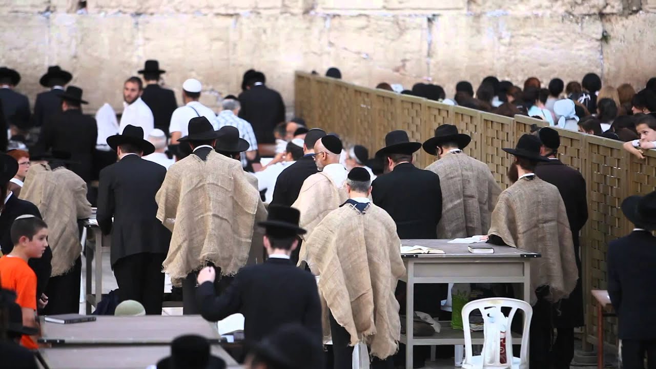 Yom Kippur Kattan Erev Rosh Chodesh Sivan 5774 by the Kotel