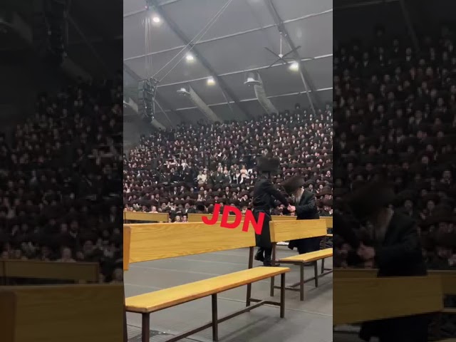 Skver Rebbe Dancing Mitzvah tantz At His Einikel's Wedding - 18 Sivan 5783