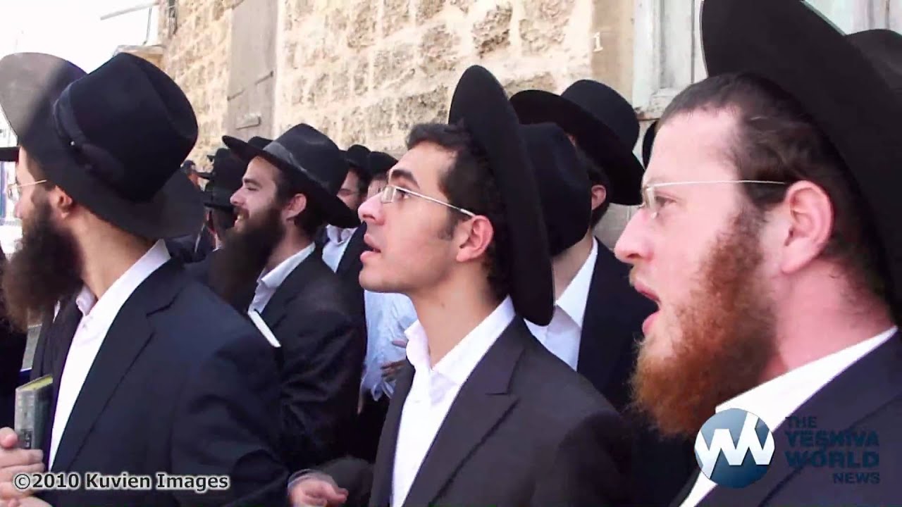 HaRav Shmuel Auerbach Joins Yaffo Protest
