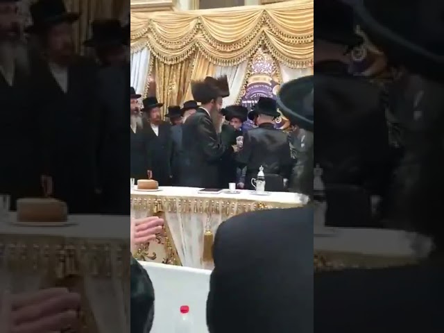 Kapishnitz And Viznitz (Merkaz) rebbes Dancing At Sadigura Yerushalayim Bar Mitzvah - Elul 5780