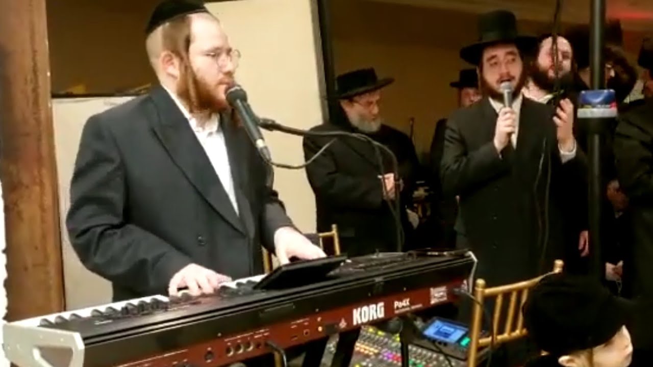 Heartwarming Chupa - Yoely Brown & Avrumi Berko - יואלי ברוין ואברמי בערקוי בחופה