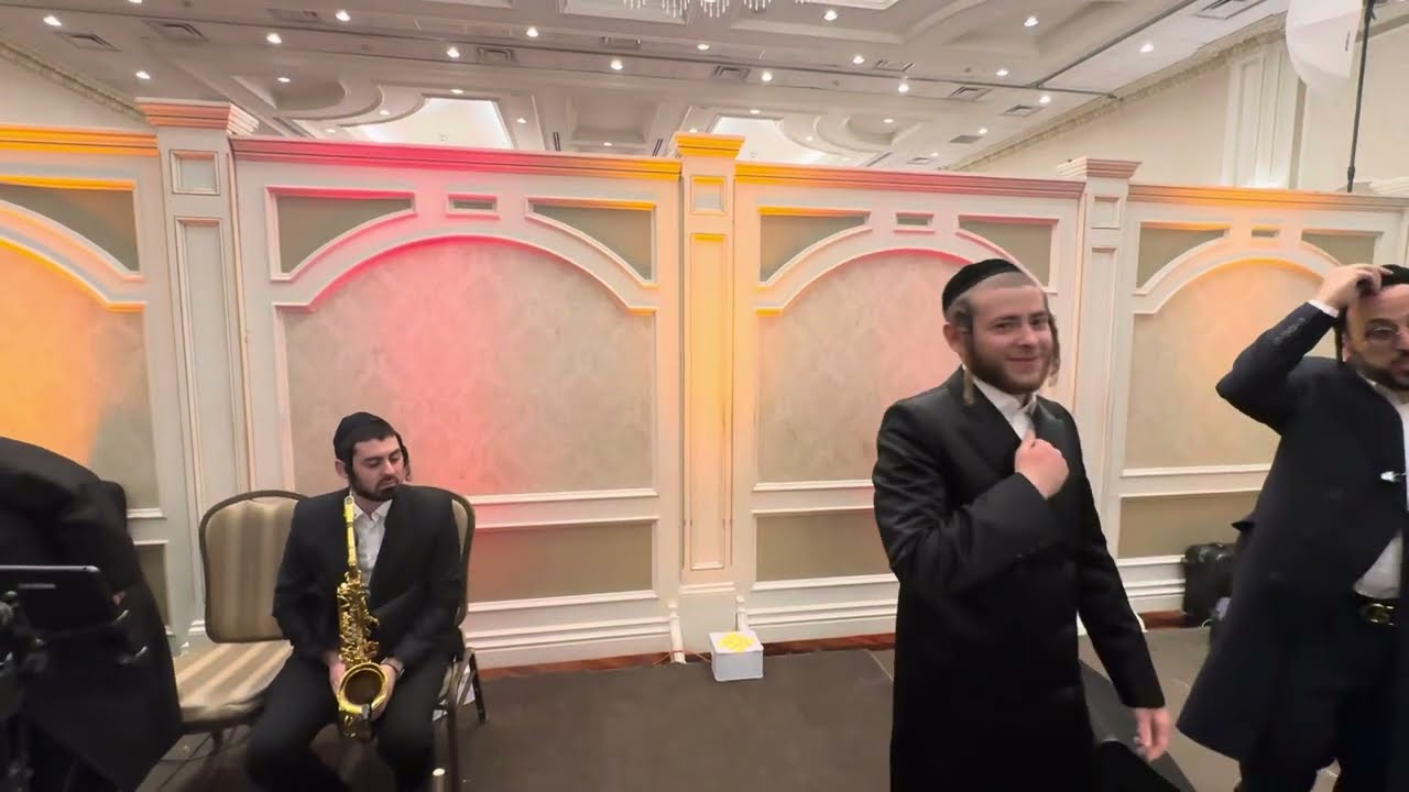 Rosenberg & Bransdorfer Wedding with Chesky Schwartz on the keys | Singer Lipa Schmeltzer