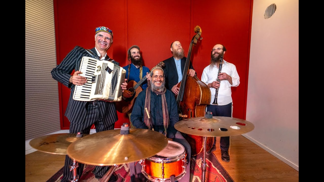 הלב והמעיין-  חי  השם