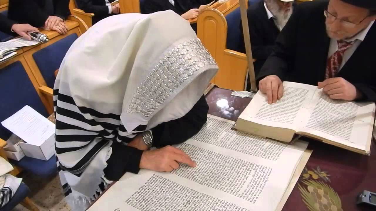 Krias HaMegillah by HaRav Zev Leff - Purim 5775 / 2015 קריאת מגילה על ידי הרב זאב לף - פורים