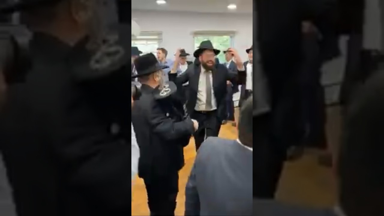 Hachnosas Sefer Torah Hosted by Kehilas Tiferes Mordechai & The Weinberg Family #Shorts