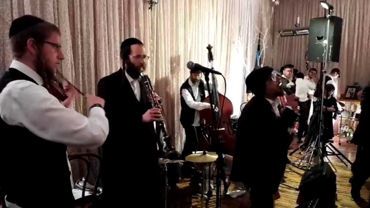 Meilech Kohn - VeUhavtu with chilik frank and is klezmer band