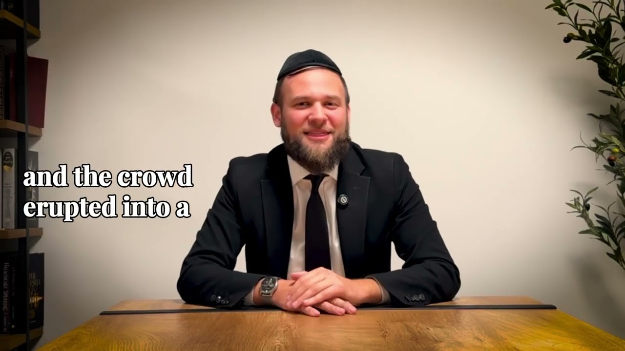 Old JEWISH Man Stuns London Theater