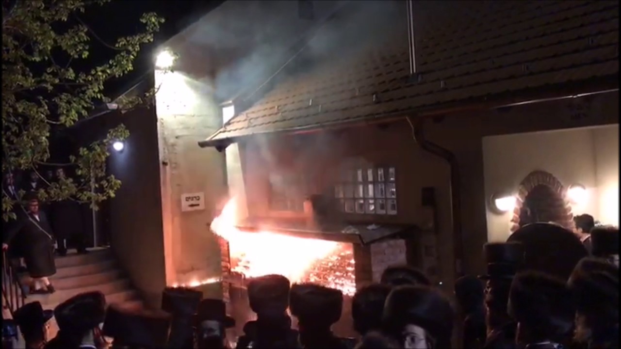 Fire At The Kever of Rav Yeshayele Kerestirer