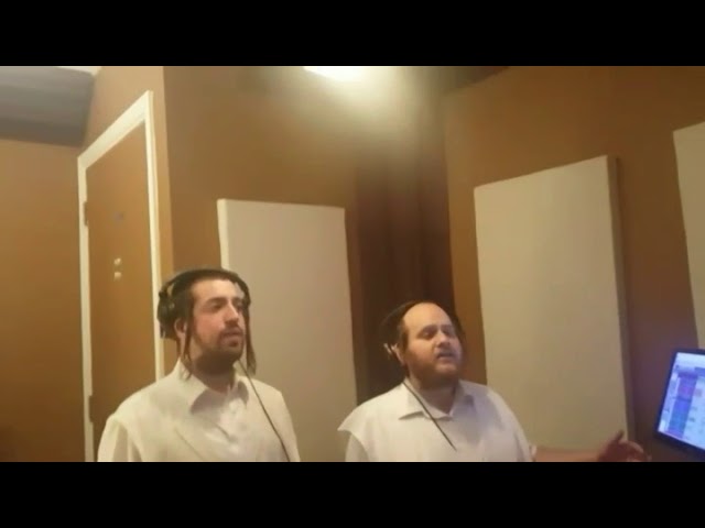 Choir getting done by the zimra choir for the Michoel schnitzler new album miminimichoel!