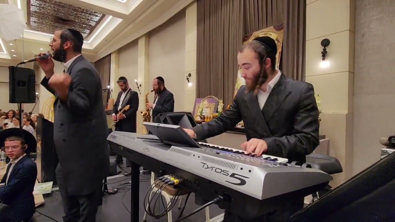 מחרוזת דאנס מטורפת ומקפיצה🔥🔥 מוטי רוזנפלד🎹 שרוליק קלצקין🎤 נתן אטינגר🎷שרוליק קלצקין🎸