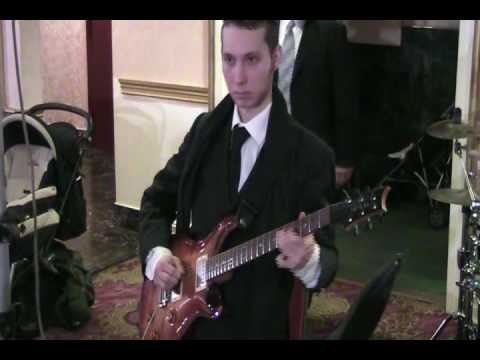 New Singer Shmulie Hartstein Rocking The First Dance at a Chasuna With Neginah Orchestra