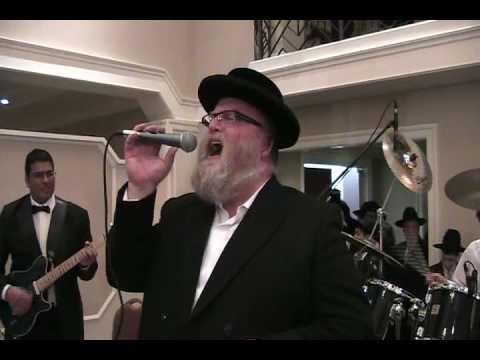 Michoel Schnitzler Sings the First Dance With Matt Hill Drumming At The Lang Lew Wedding First Wedding Ever in The Palace Featuring The Neginah Orchestra Part 3