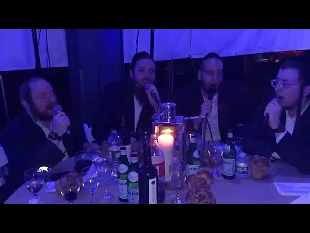 Joey Newcomb & Zemiros Choir Singing Acapella | יוסף ניוקומב ומקהלת זמירות