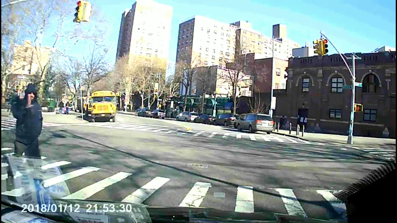 Skverer Yeshiva Bus Blows Through Red Nearly Hitting Pedestrian