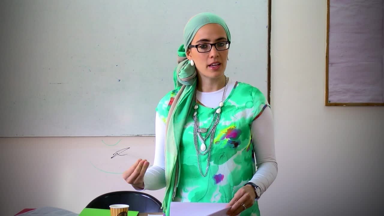 Interpersonal Relationship Tools - Part 1: Start Off Friendly - Rebbetzin Avigial Gersht