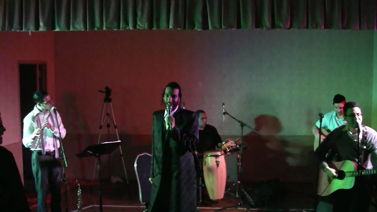Berry Webber Singing At A Kumzits/Concert