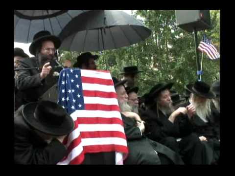 Rabbi Chaim Shia Halberstam at Anti-Zionist Protest in Washington DC