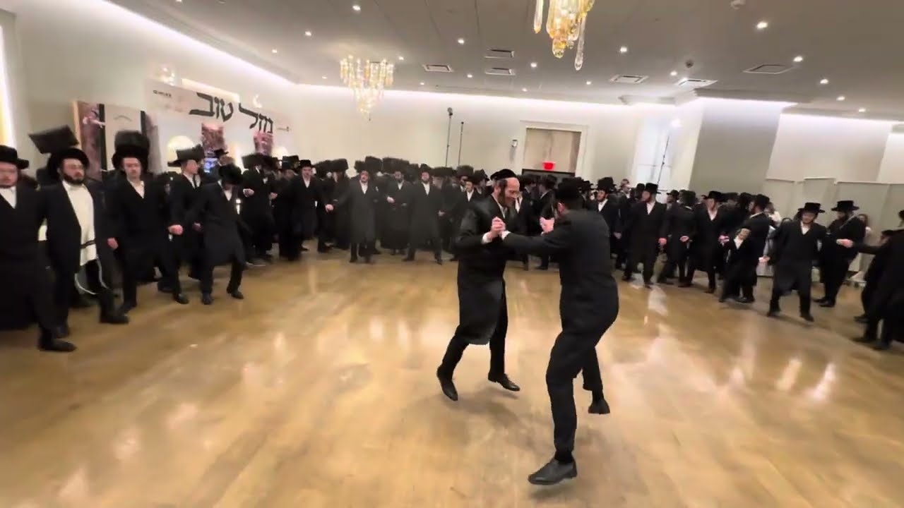 Weiss Wedding | Singer Levy Falkowitz | Avrumi Berko on the keys