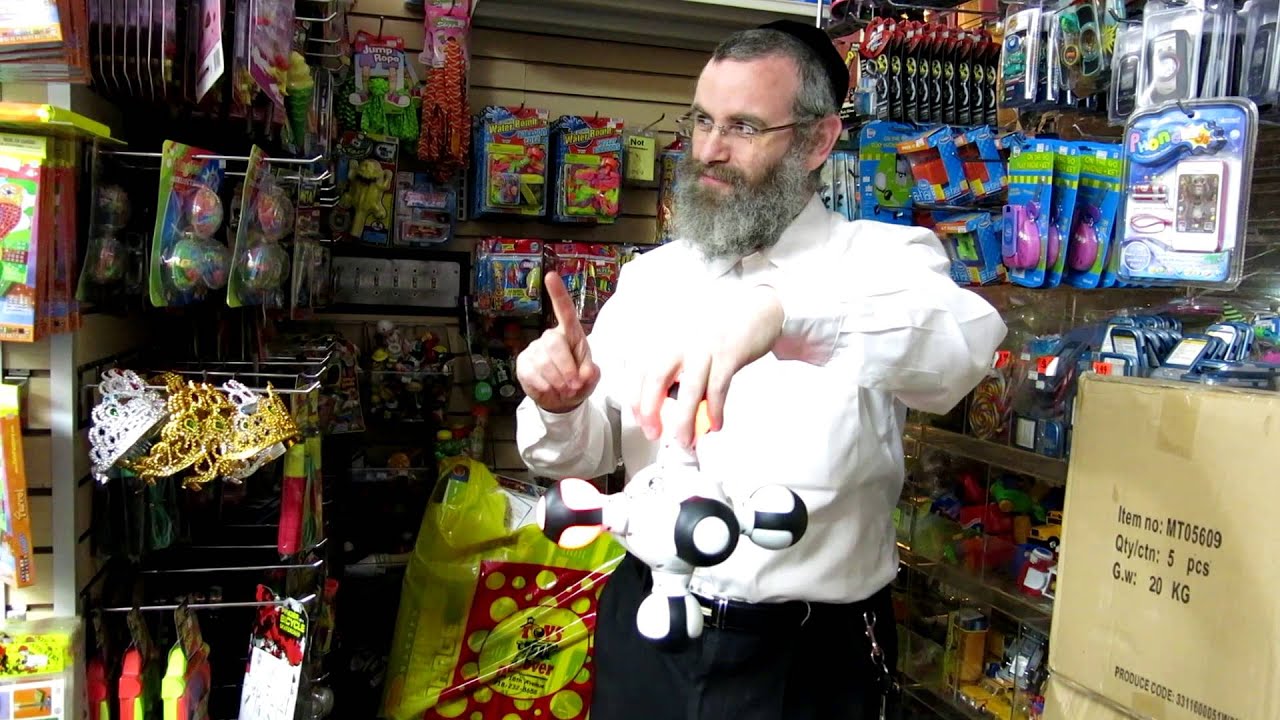 Hottest Chanuka Toy "FLASH BALL" by Toys 2 Discover, Great gift idea for any age