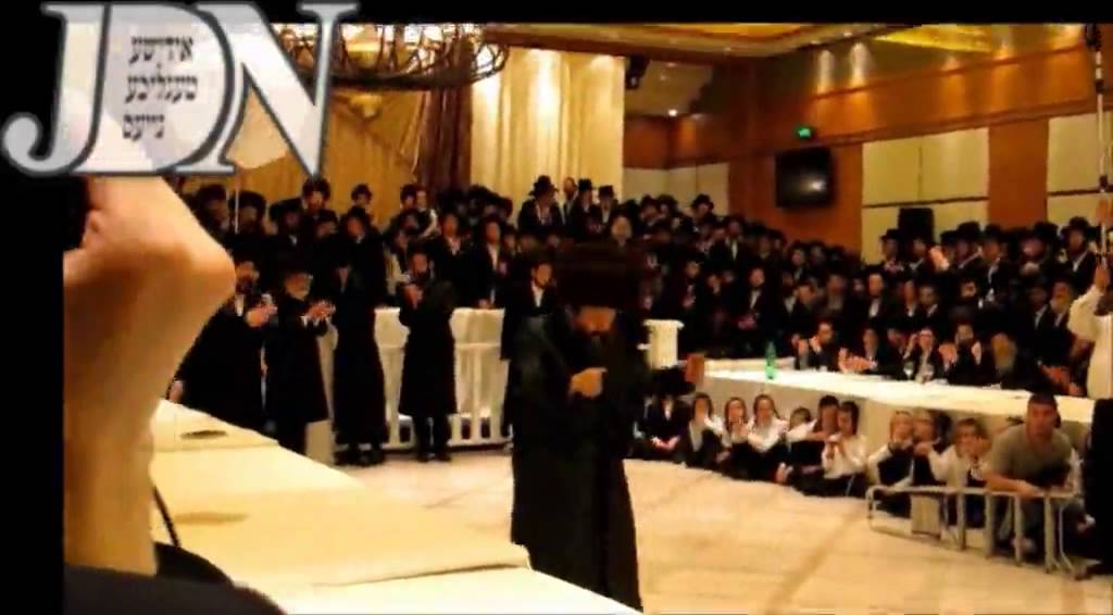 Bobov (45) Rebbe @ Frishwasser Wedding - Tamuz 5773