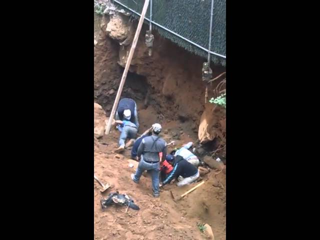 Collapse At Construction Site On Wilson St In Williamsburg 1