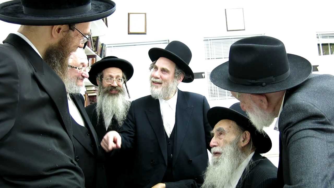 senior Satmar Talmud Chacham telling Sipurei Tzadikim from before Holocaust (in Miami)