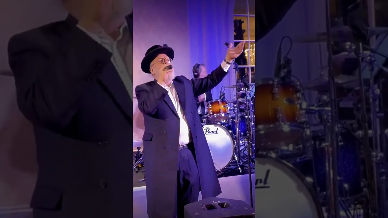 Michoel Schnitzler Rocking at a wedding!!!🔥❤️