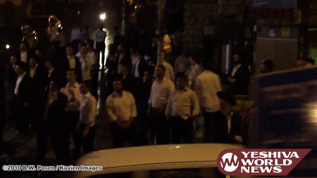 Protests Against Moving of the Barzilai Bones - B