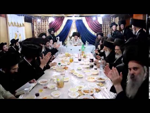 Simchas Beis Hashoeva With Deizh Rebbe - Sukkos 5776