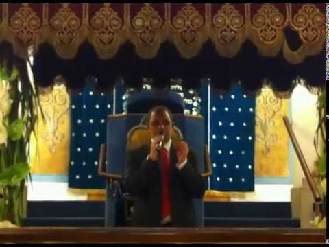 אודי אולמן בבית הכנסת הגדול בוינה בחופה מרגשת - Udi Ullmann Singing In Vienna