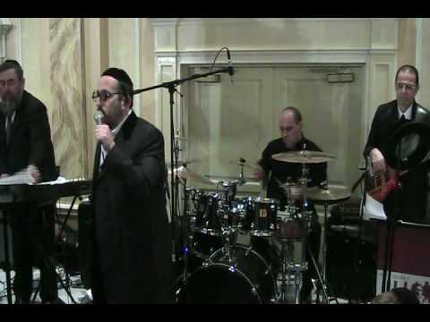 Lipa Sings Hentalach At A chasuna With Merakdin Orchestra.mp4