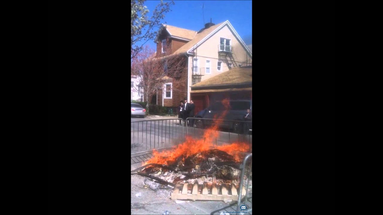 Sreifas Chametz in Boro Park