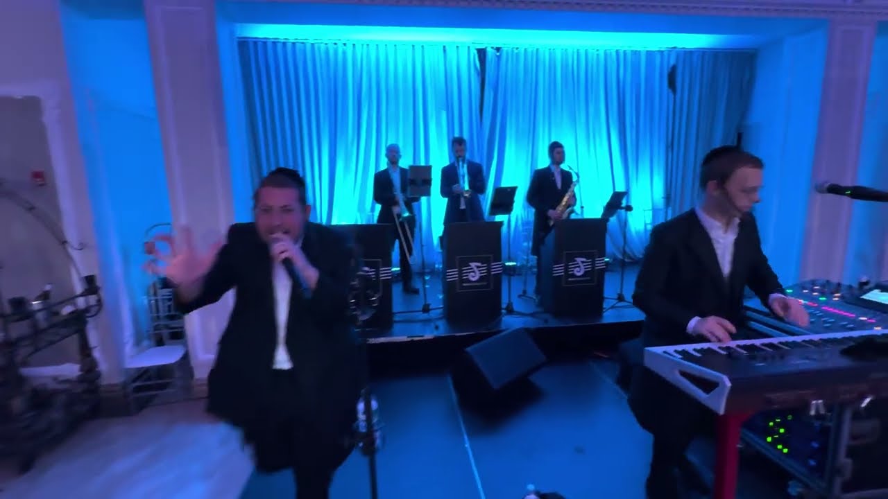 Yechezkel Kaufman Wedding | Singer Kalmy Schwartz | 🎹 Yossi Shtendig on the Keys