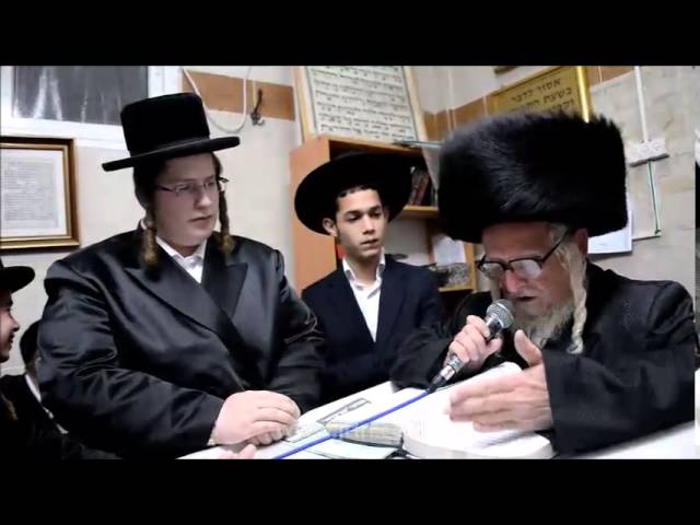 Simchas Beis Hashoeva With Zlotchov Rebbe  - Sukkos 5776