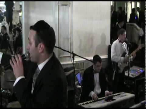 Ivdu Perfomed by Shir Chodosh-Joe Deninzone does SICK violin solo behind his head!