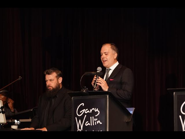 Shalom Jacobs sings Yerushalayim Shel Zahav welcoming Ambassador David & Tammy Friedman