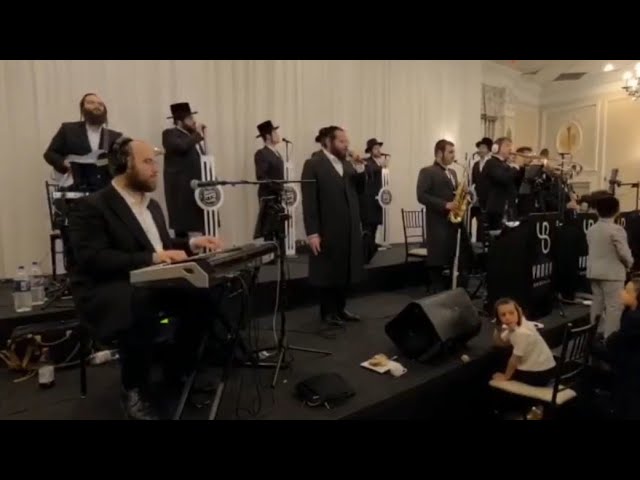Yanky Briskman & Shira Choir ft. Bentzy Weberman - HIGHLIGHTS בנצי וועבערמאן עם מקהלת שירה בחתונה