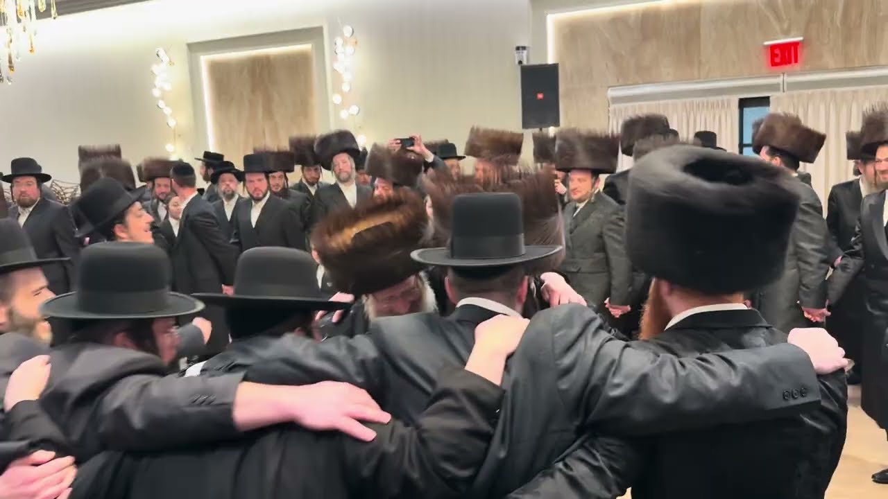 Interen Actors Dancing Bouroch Havaya - Aron Elye Friedman Wedding