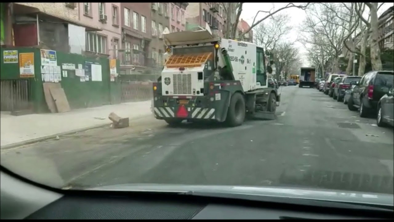 Williamsburg Street Cleaners Don't Do Much