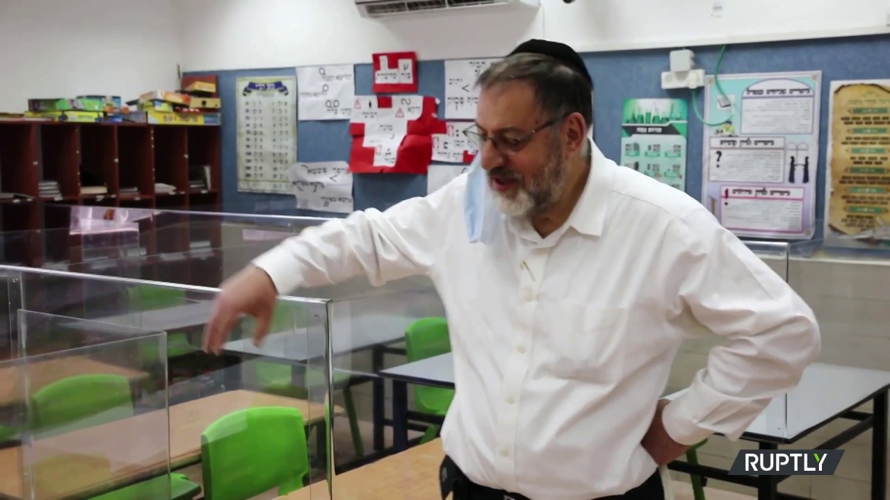 Bnei Brak School Installs Desk Partitions as Israel Weighs Students' Return