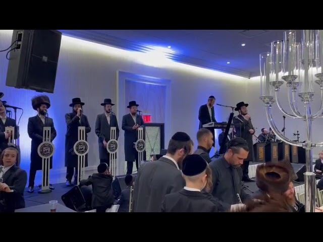 Hershy Langsam Production Motty ilowitz Shira Choir
